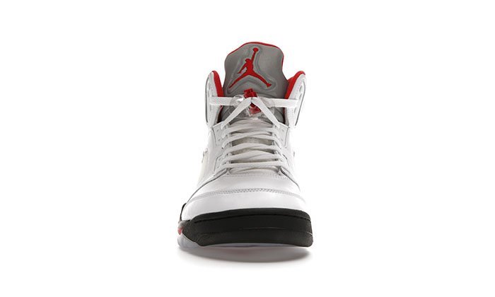 Jordan-5-RetroFire-Red-Silver-Tongue-2021.jpg