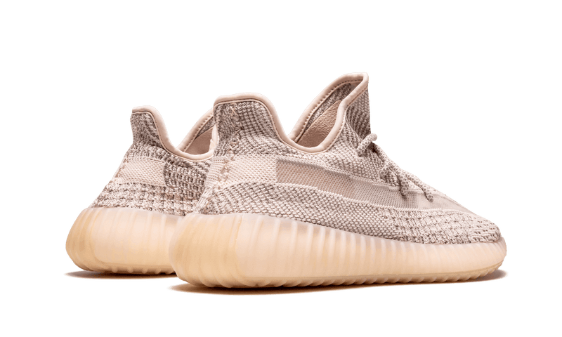 Wethenew-Sneakers-France-Adidas-Yeezy-Boost-350-V2-Synth-3_800x.png
