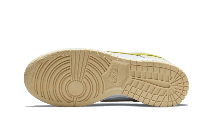 dunk-low-yellow-strike-199047_800x.png